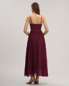 Bordeaux Séraphine Sweetheart Maxi Dress in wine red, detail