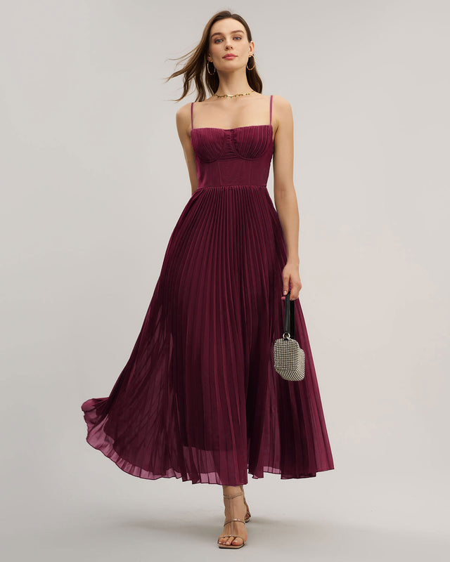 Bordeaux Séraphine Sweetheart Maxi Dress in wine red, front view